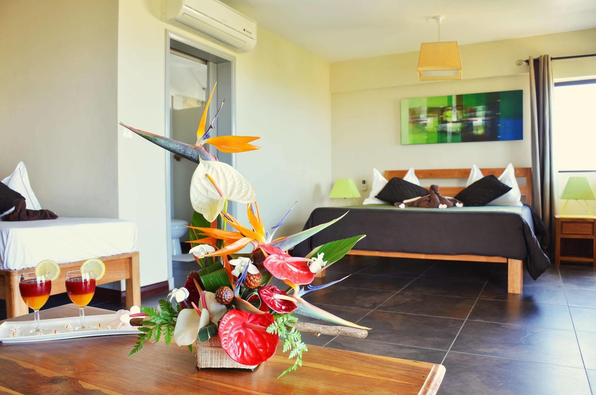 לה מורנה Happy Days Guest House מראה חיצוני תמונה